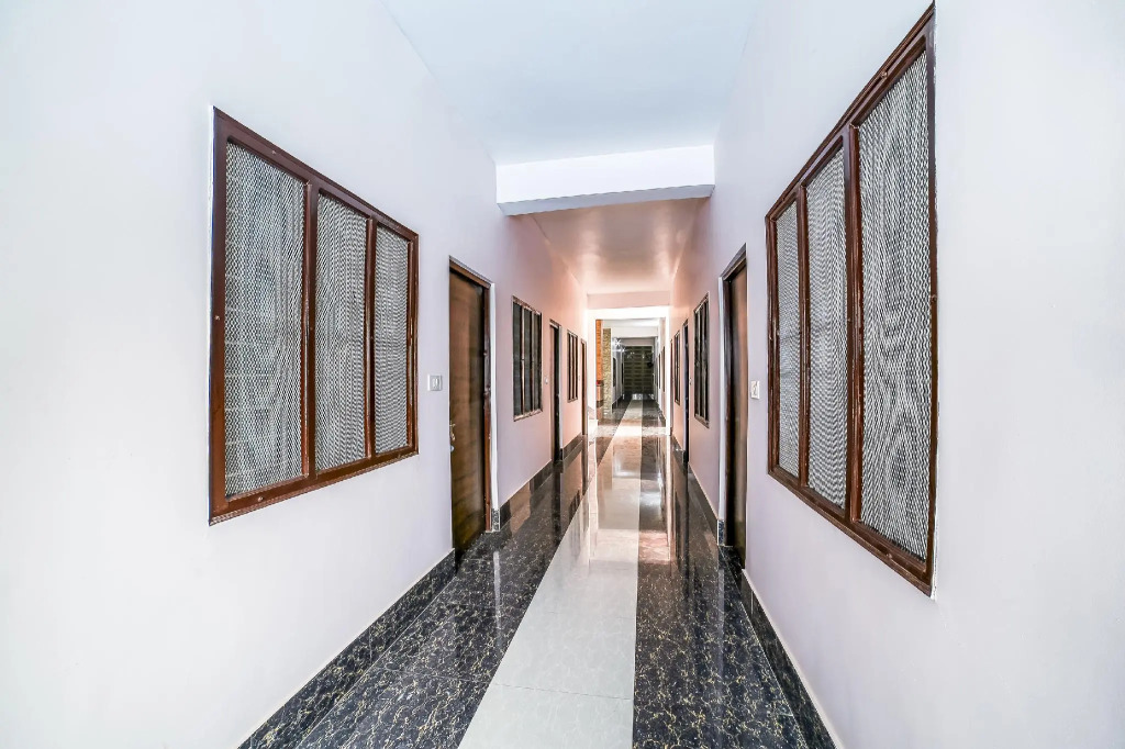 OYO 37914 Hotel Kalindi