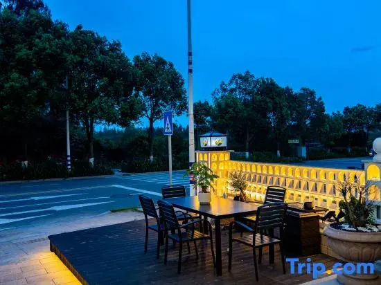 Meizhou Island Hujing Courtyard Homestay
