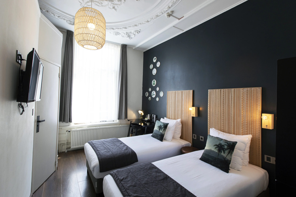 Quentin Canal House Hotel
