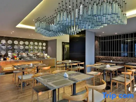 Orange Hotel (Qingdao Golden Beach)