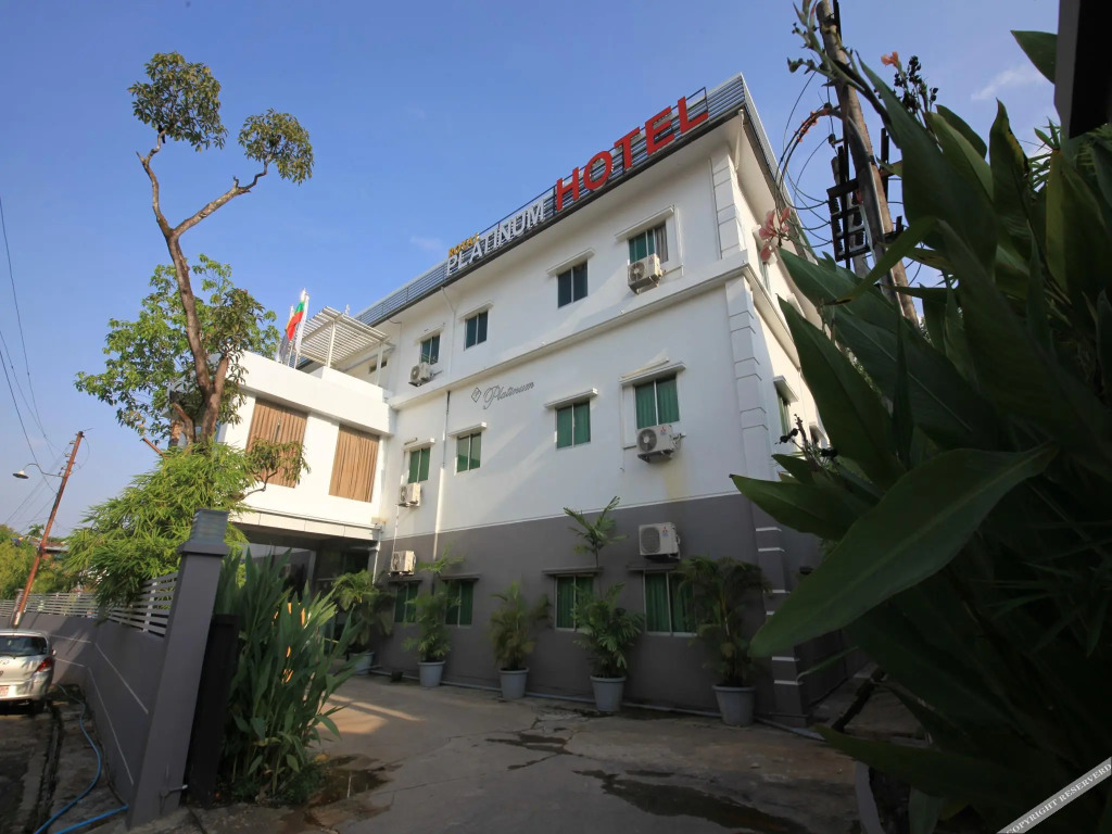 Royal Platinum Hotel