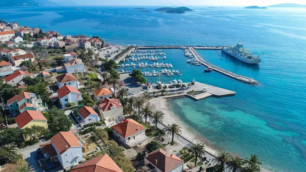 Apartments Marina