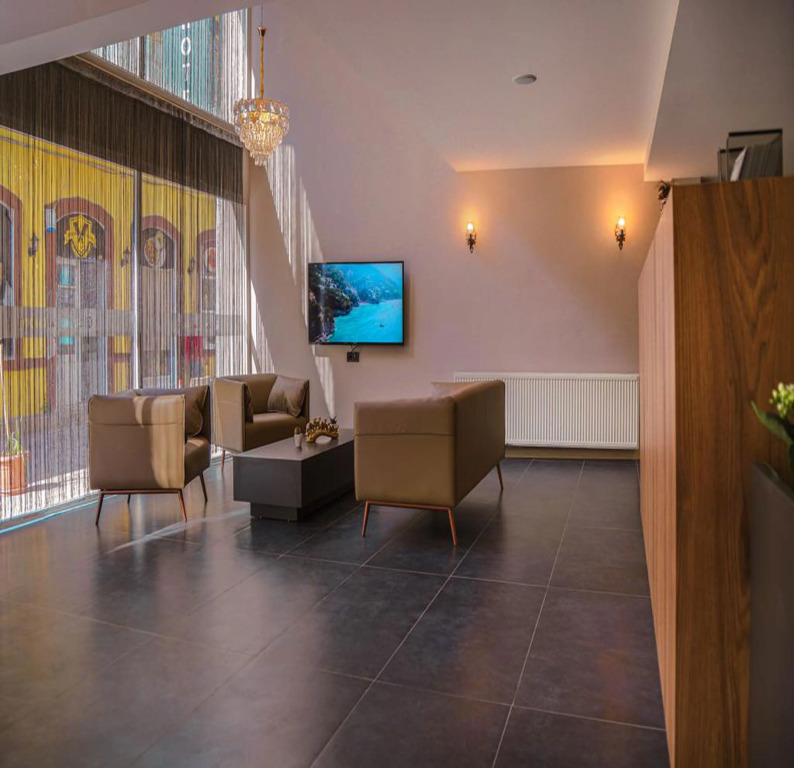 Grand Faik Hotel