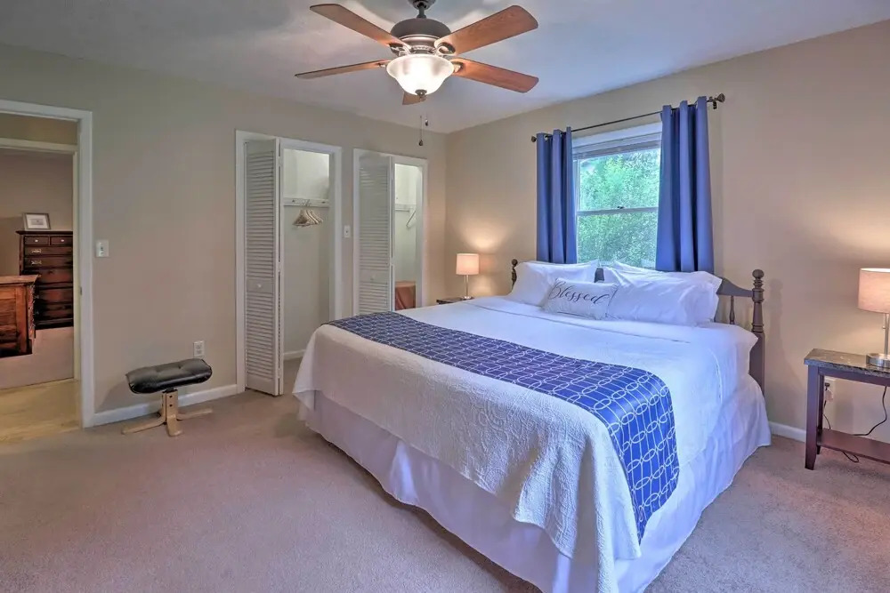 Hendersonville Home w/ Fire Pit: 5 Mi to Downtown!