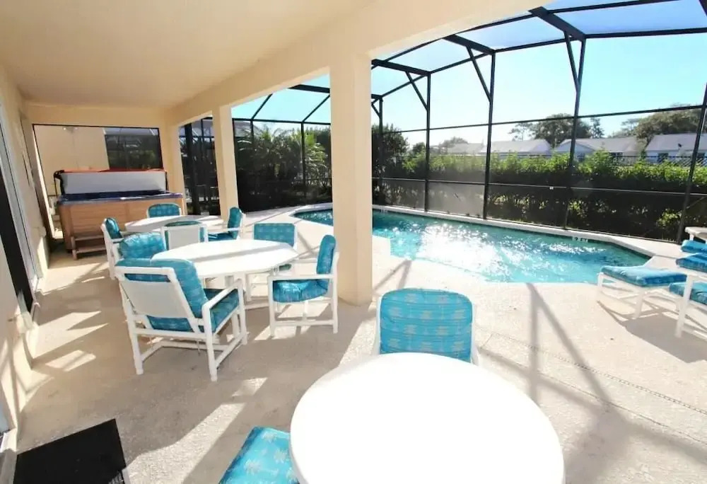 Ref 40 Fabulous 6 Bed Villa With own Poolhot tub