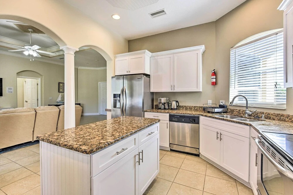 Rotonda West Home w/ Heated Pool, 5 Mi to Beach!