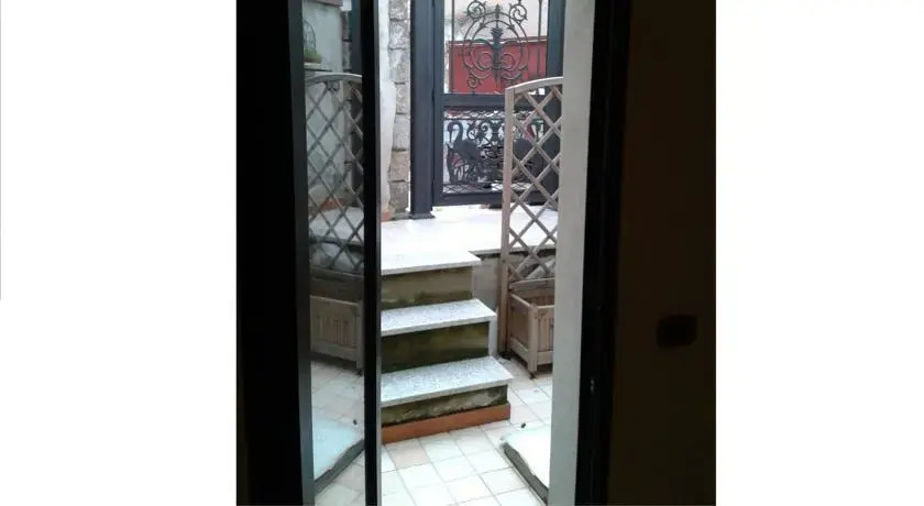 Dazzy Home
