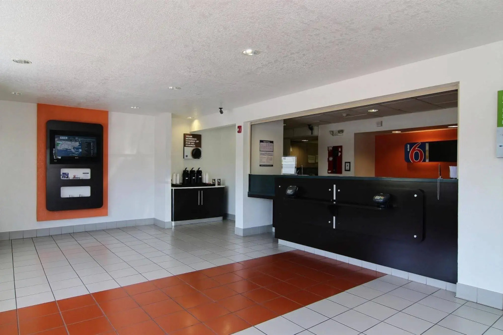 Motel 6 Albuquerque - Coors Road