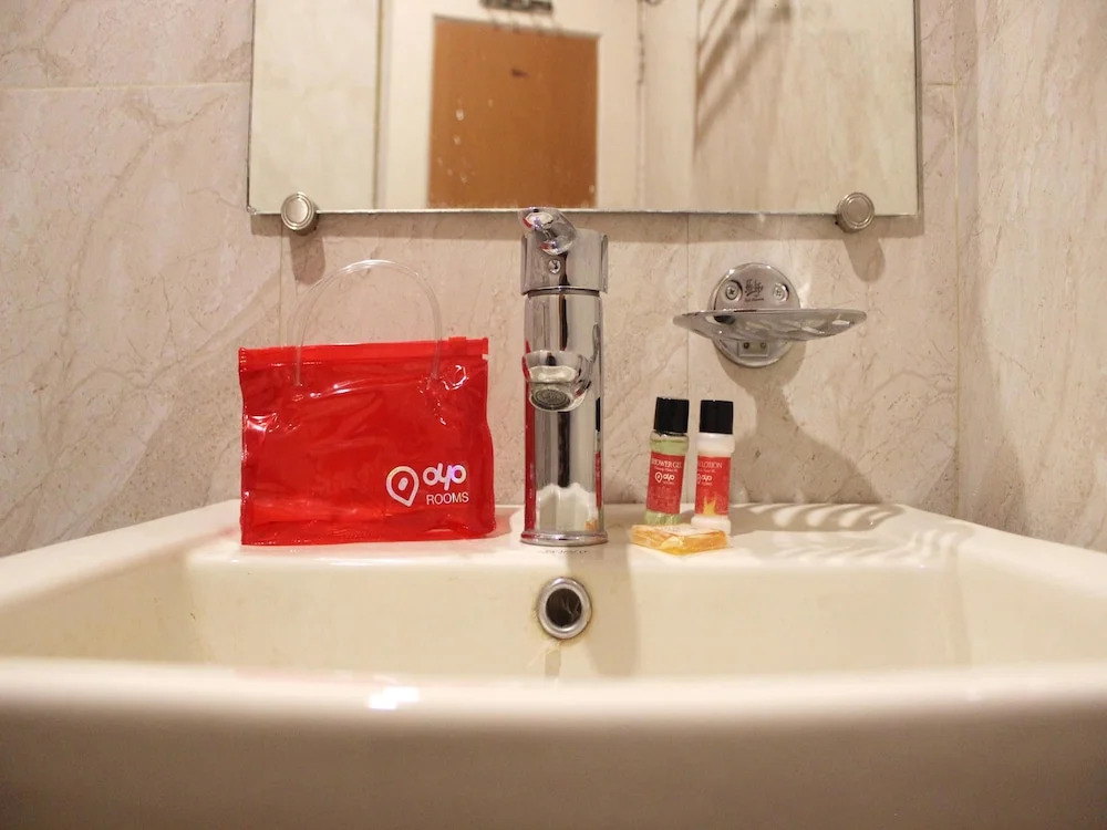 OYO 1849 Hotel Hindustan International