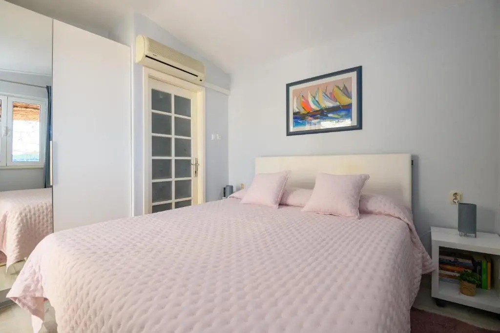 Room Marta