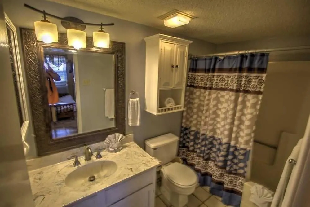 Florence I 608 Minium Studio Bedroom Condo by RedAwning
