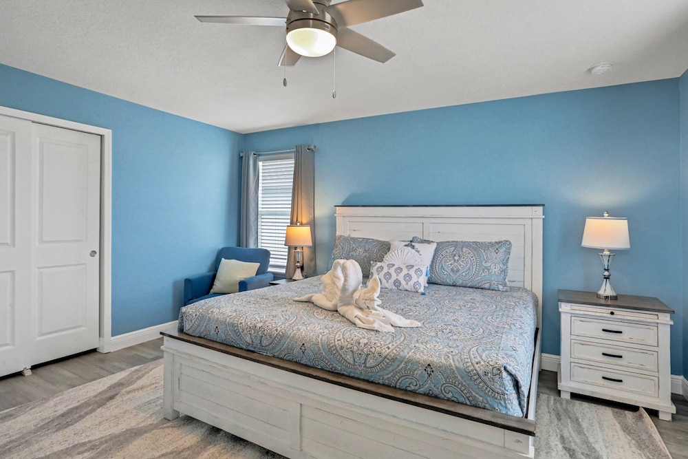 Relax & Play Resort Villa | Magical 6-Bedroom Retreat Near Disney