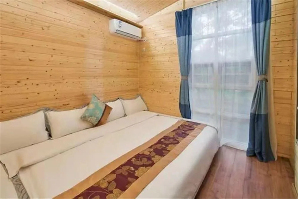 Hongdouchan Wooden House
