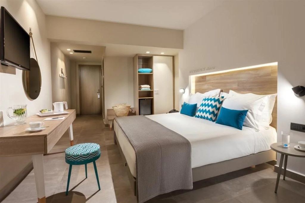 Carian Hotel