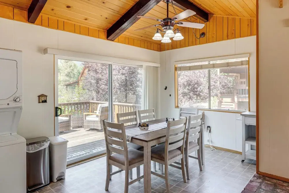 Mountain-view Haven w/ Deck in Pine Mountain Club