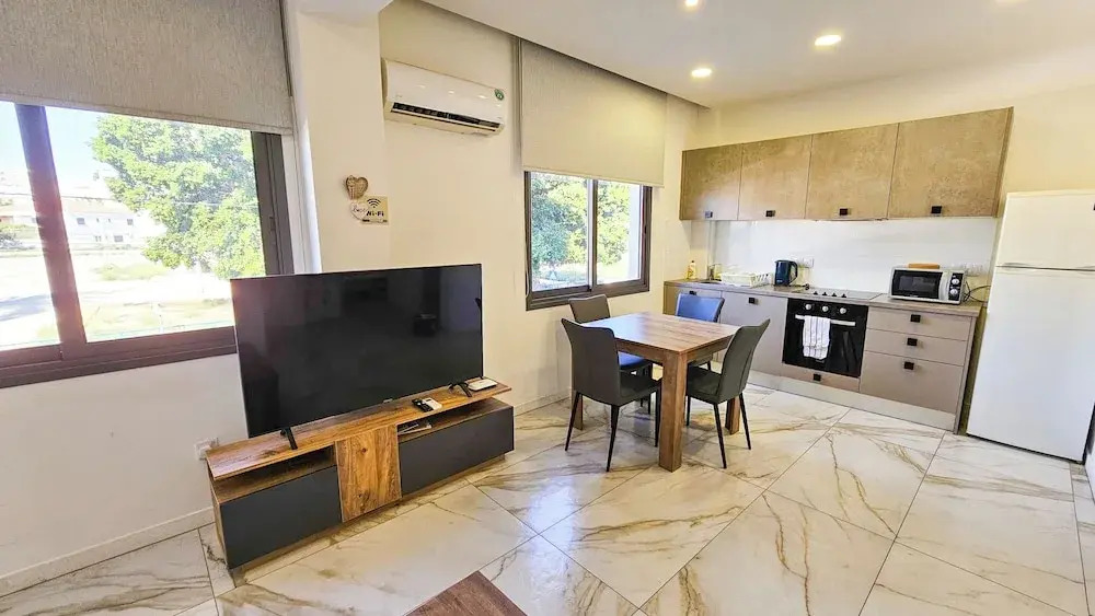 Mimi's Sunny Beach Apartment