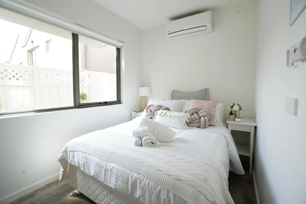 U1 Brunswick Living Ground Floor Patio Close to APT and CBD Free Wifi Tram at Doorstep