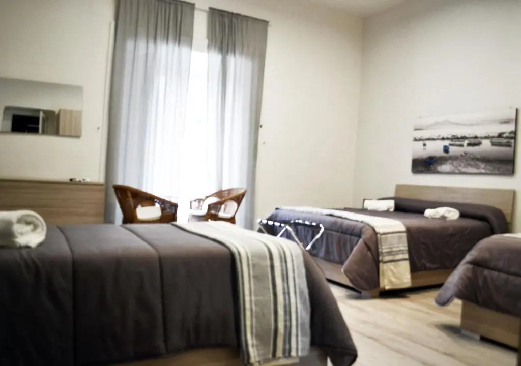 Vanzi Rooms