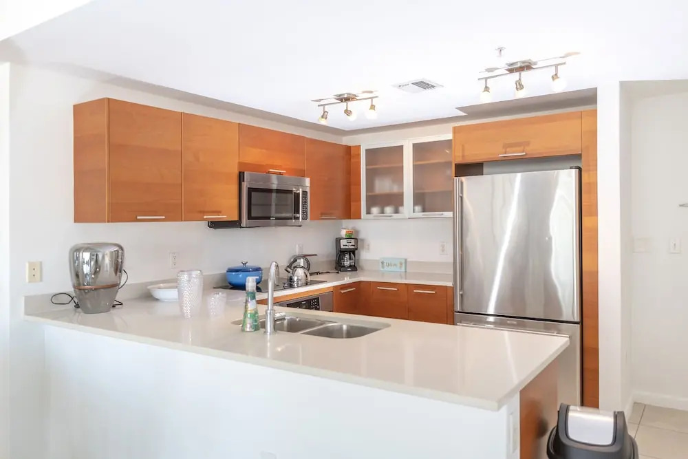 Miami World Rental - Midtown 820