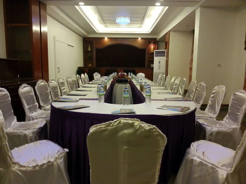 Hotel Queen Mandalay