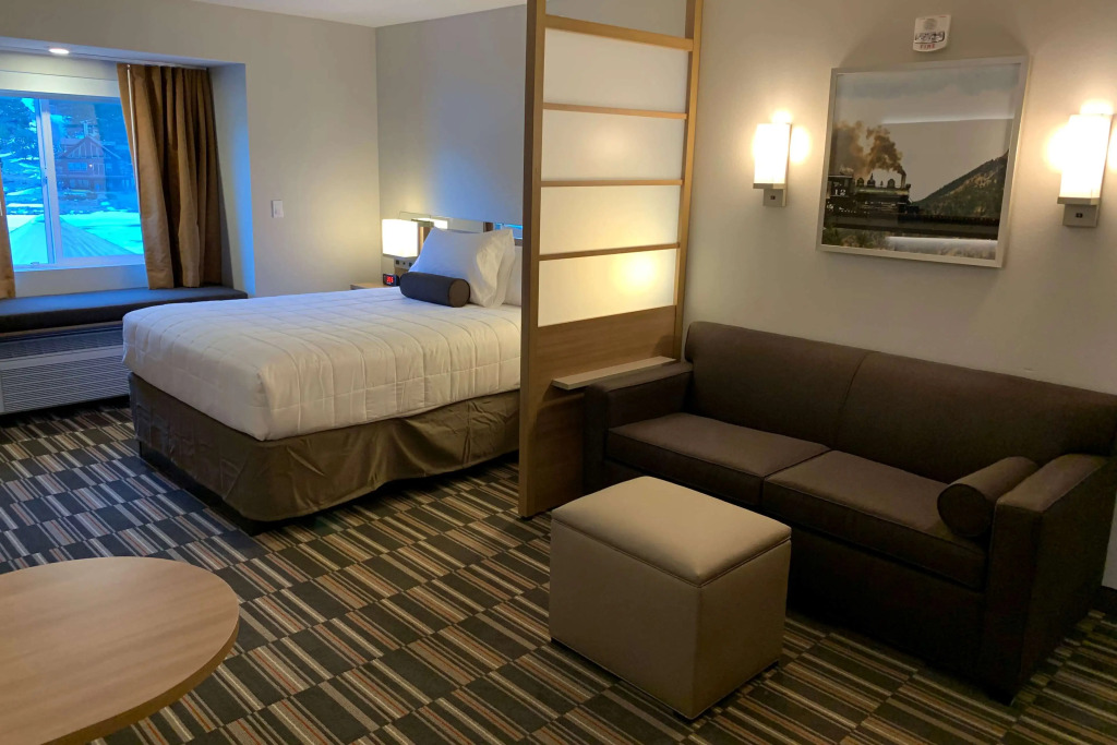 Microtel Inn & Suites by Wyndham Georgetown Lake