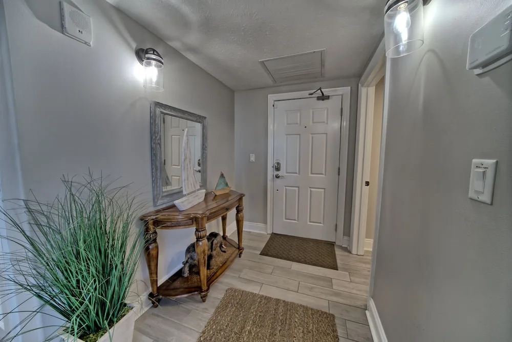 Modern Oceanfront Retreat, Spacious Balcony - 0207 3 Bedroom Condo by RedAwning