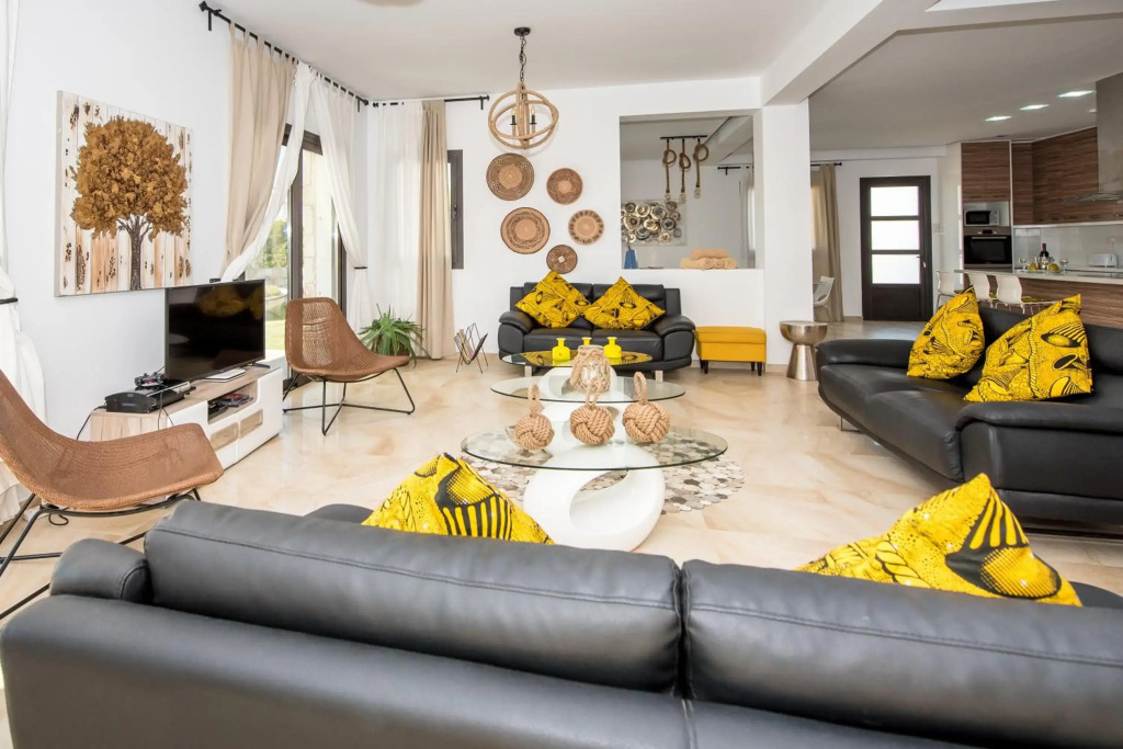 Serenity Villa with Private Pool - 200m to Sea or Beach