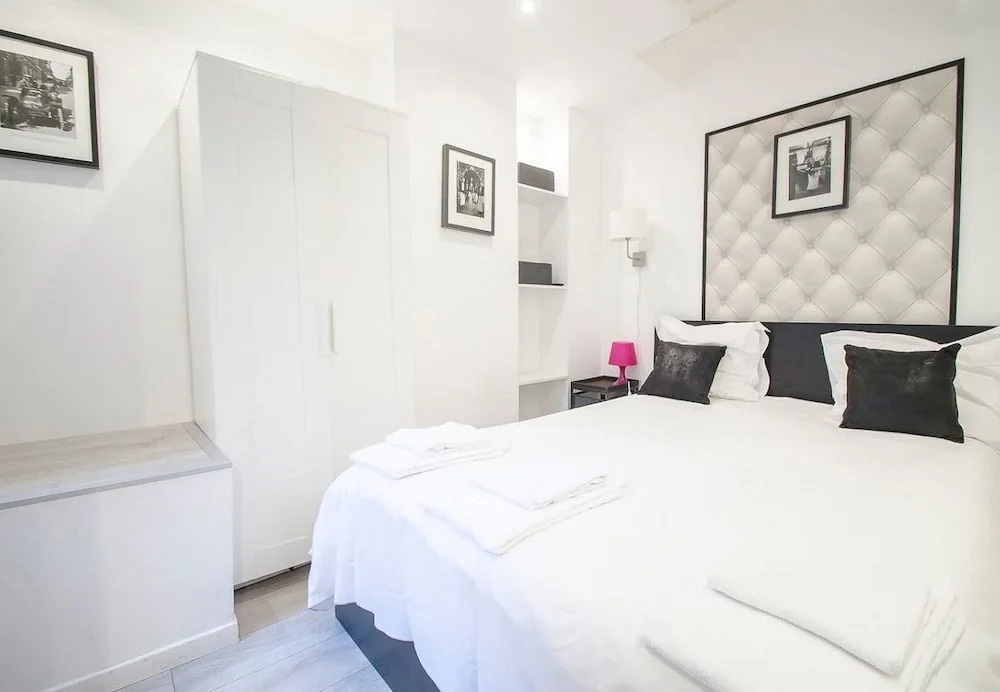 100 - Luxury 2 Bedroom - Beaubourg Marais