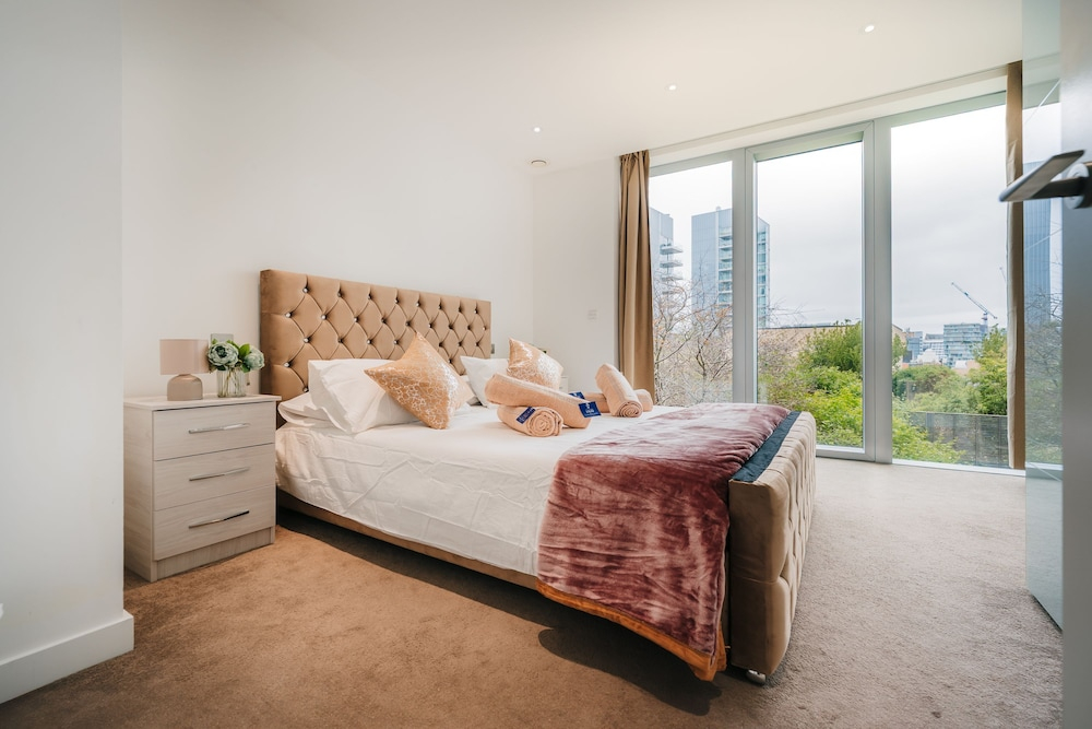 LUX Aldgate Apartment I Central London Zone 1