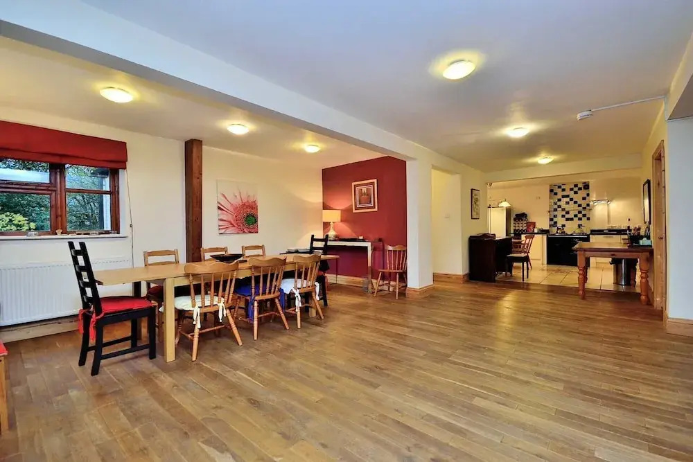Betws Y Coed Holiday Home by Guestz