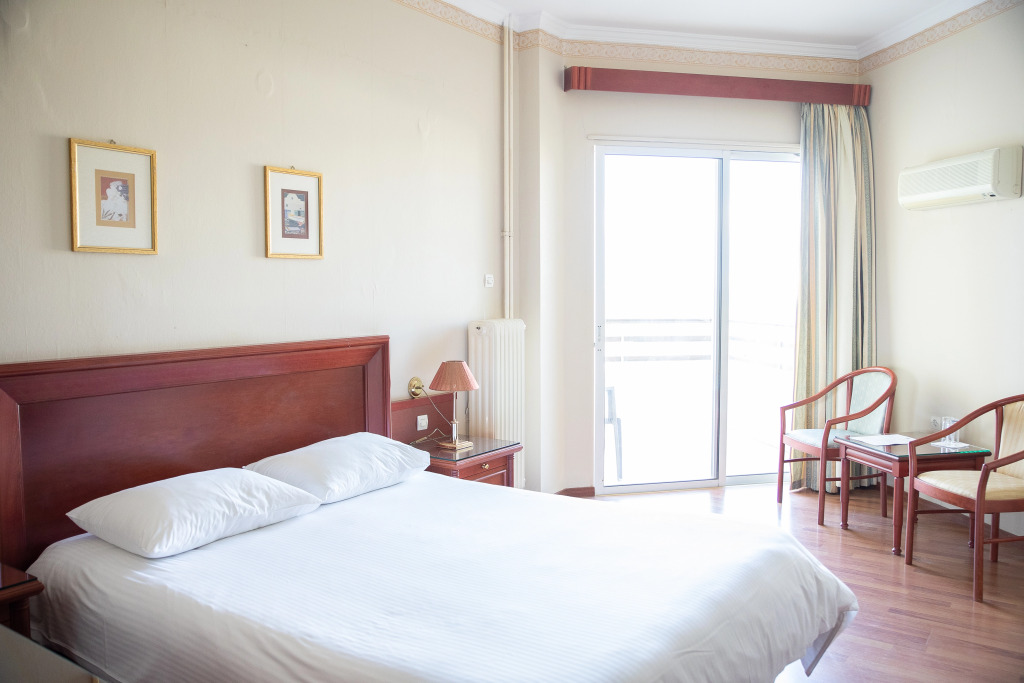 Tzaki hotel & restaurant Patras
