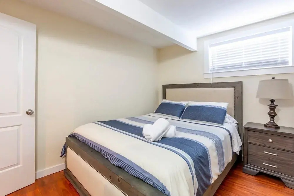 Marbella Lane-spacious 5BR Ideal for Biz & Families in SJ