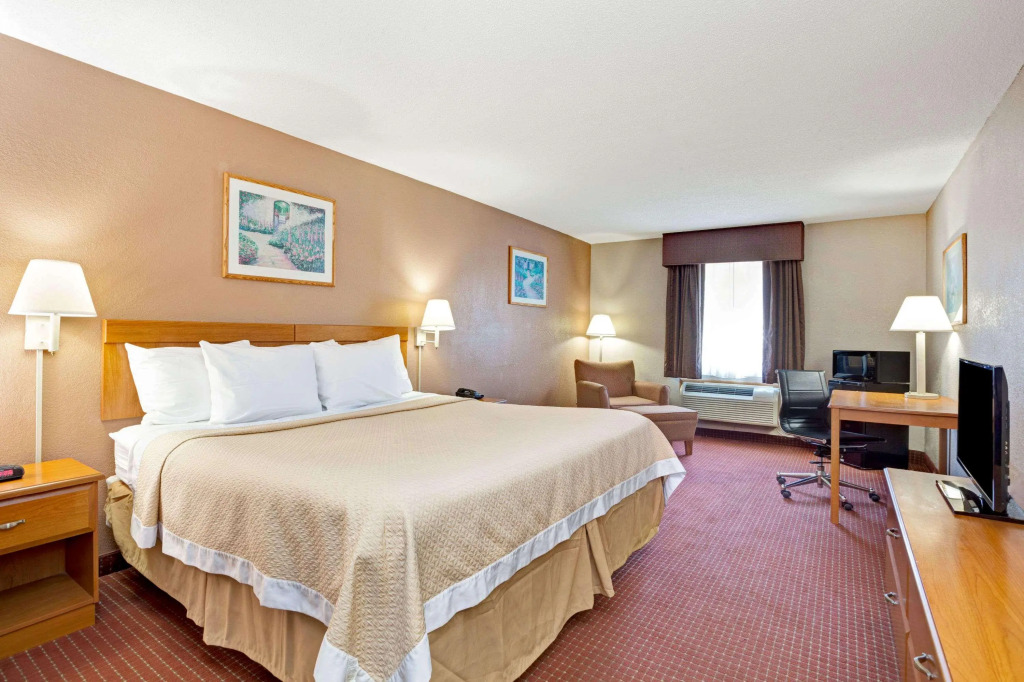 Quality Inn Charleston South
