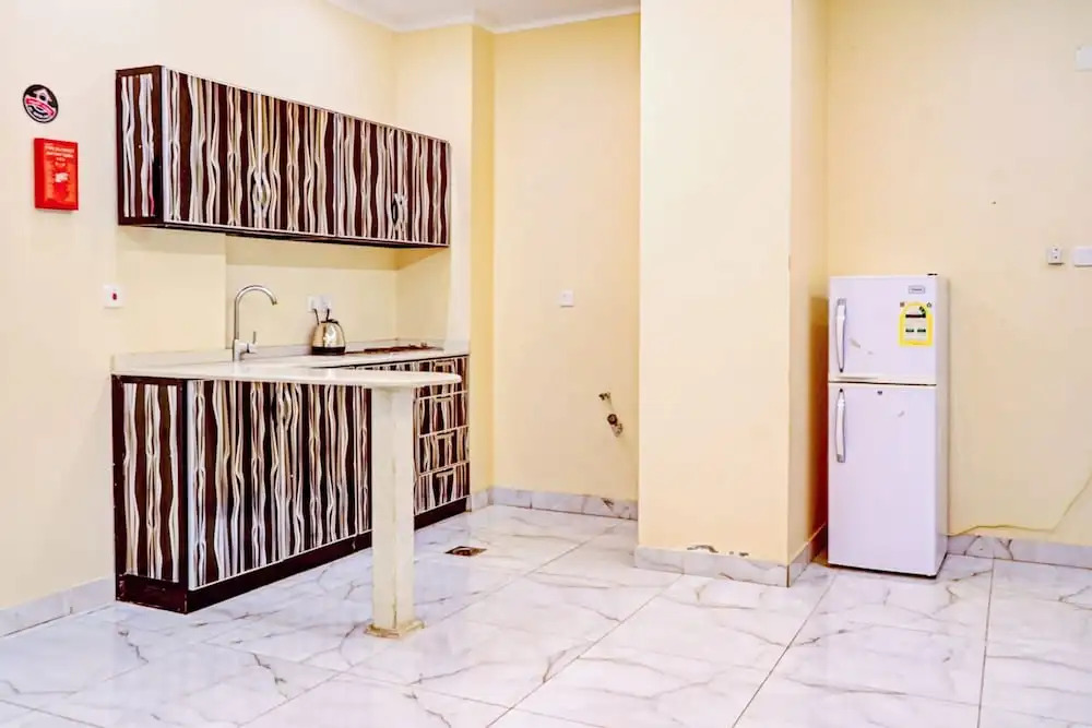 OYO 605 Tafwij Hotel