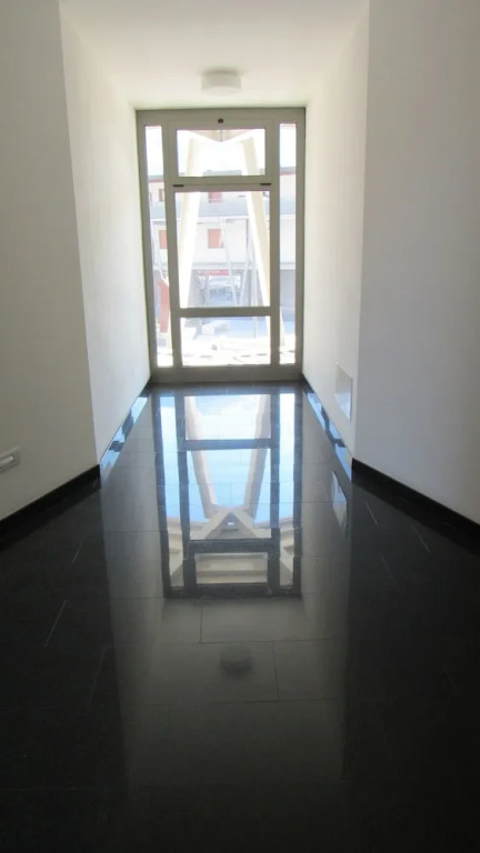 Silver Thermal Home
