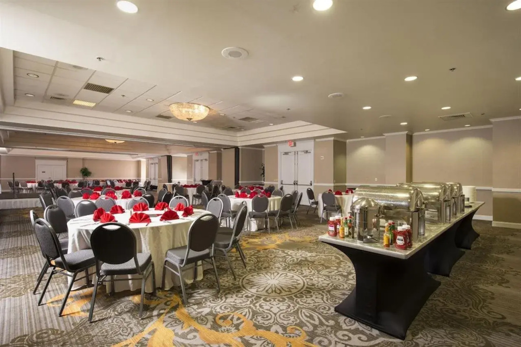 Embassy Suites Newark - Wilmington/South