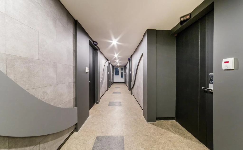 Cube Hotel