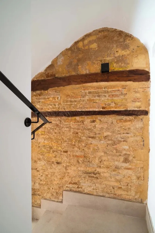 Limehome Pamplona Hilarión Eslava