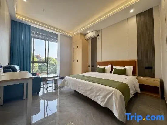Hanlin Light Luxury Apartment (Qinzhou Old Street Scenic Area)