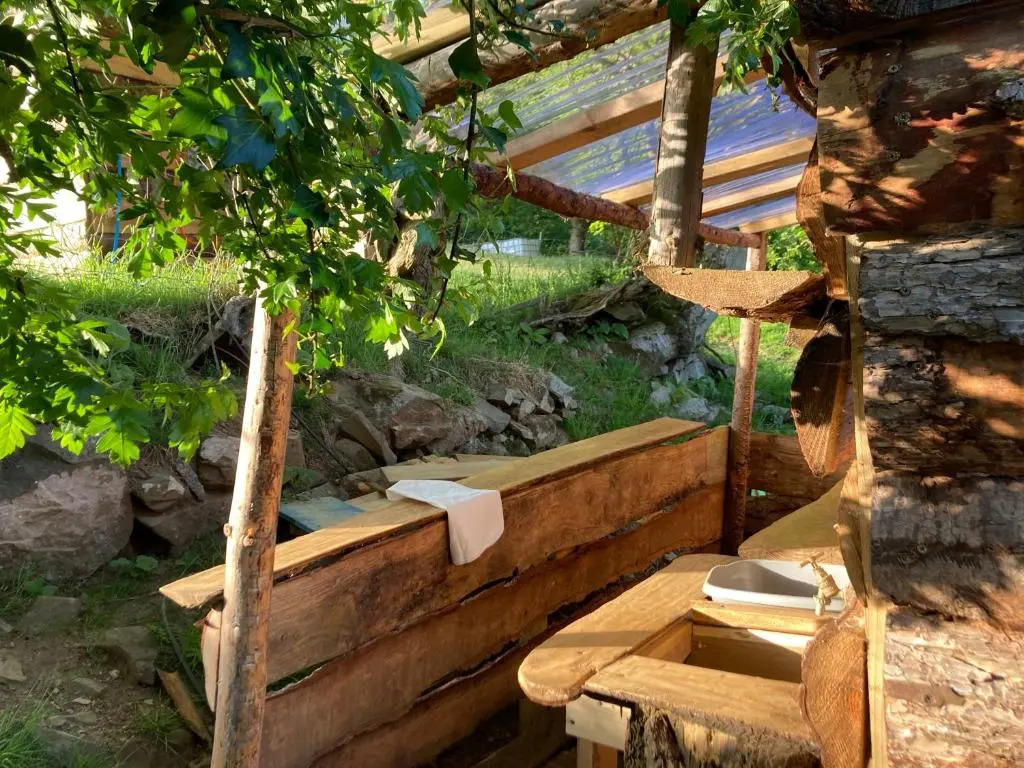 Wood Cabin & 4 Large Bell Tents - Hapus Hideaway