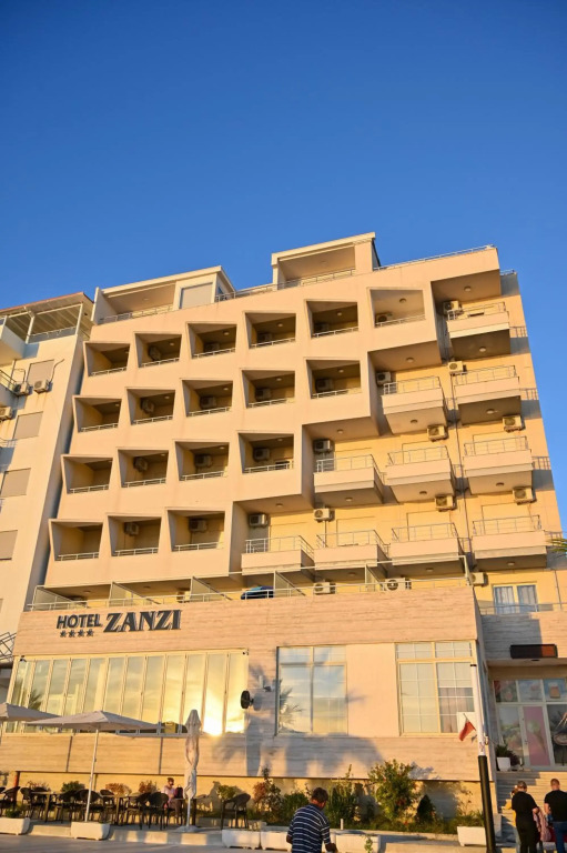 Hotel Zanzi