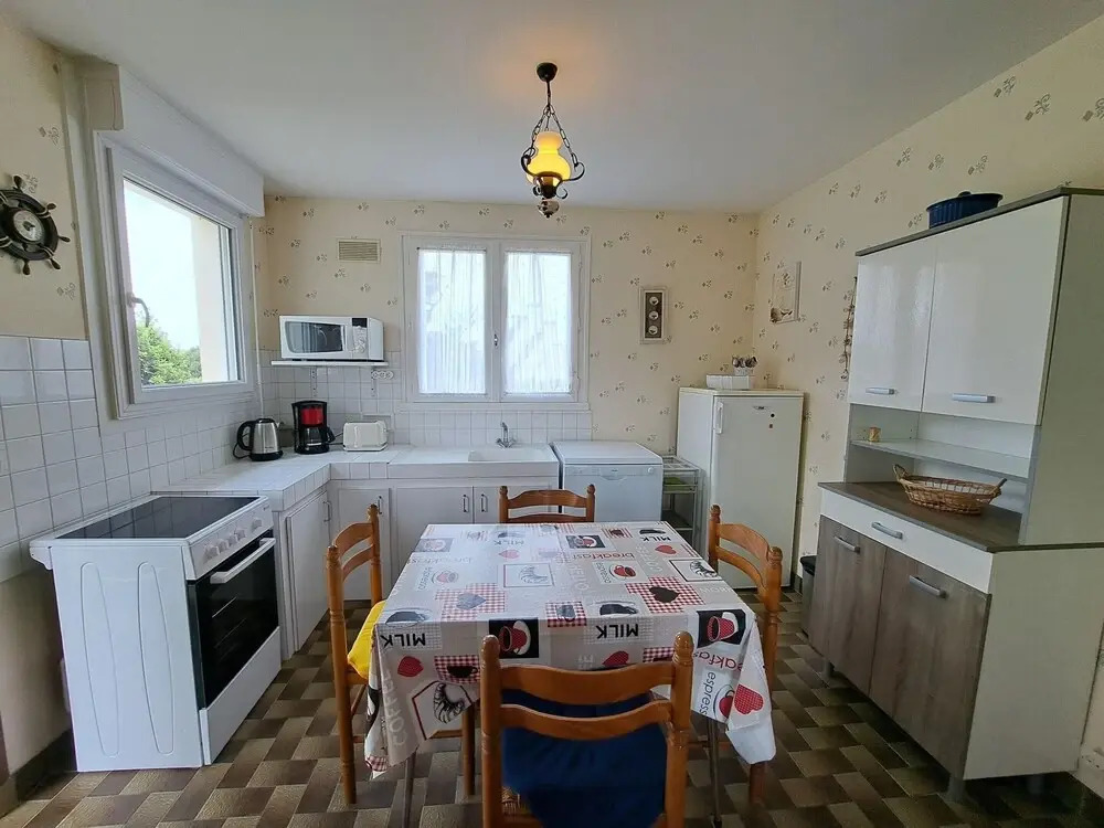 Apartment in Ploudalmezeau Near Treompan Beach