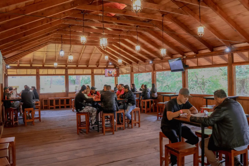 Zirahuen Forest And Resort