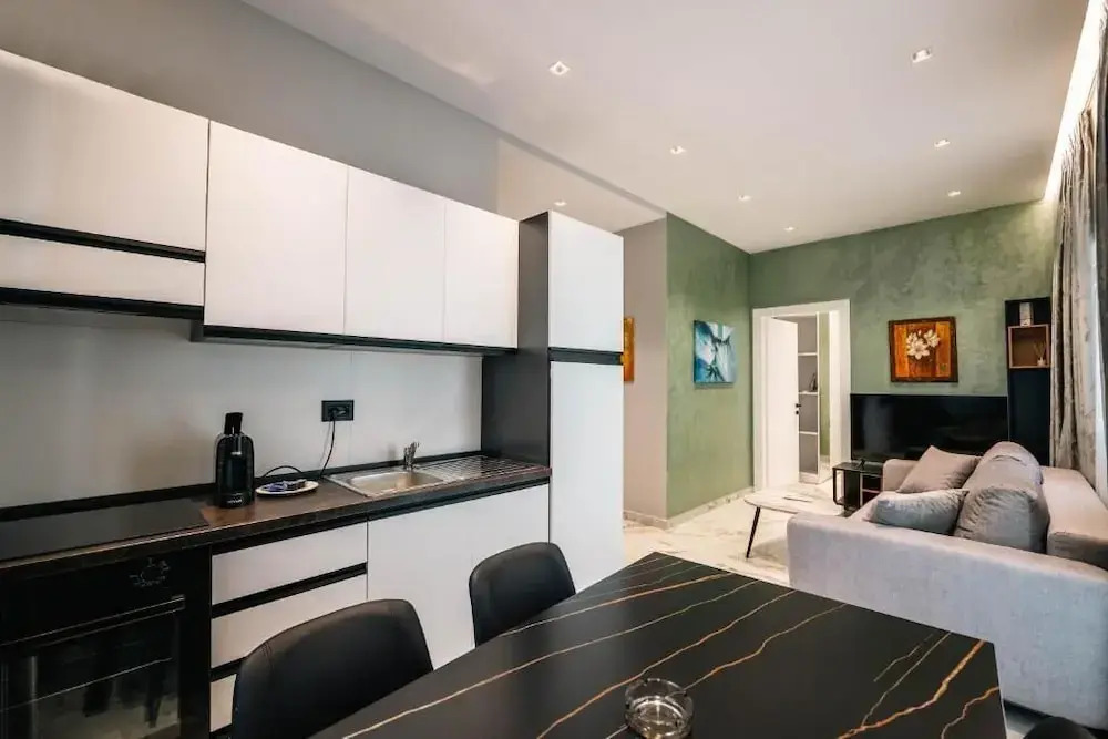 Day Lux Apartments