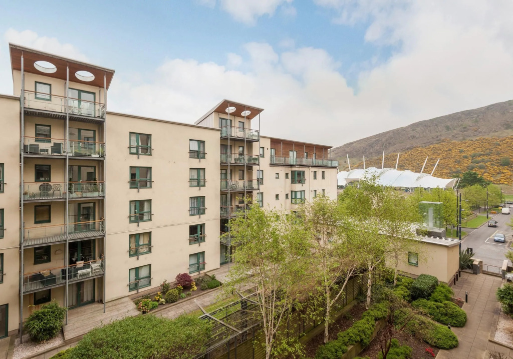 The Holyrood Road Residence - Rsa 120172