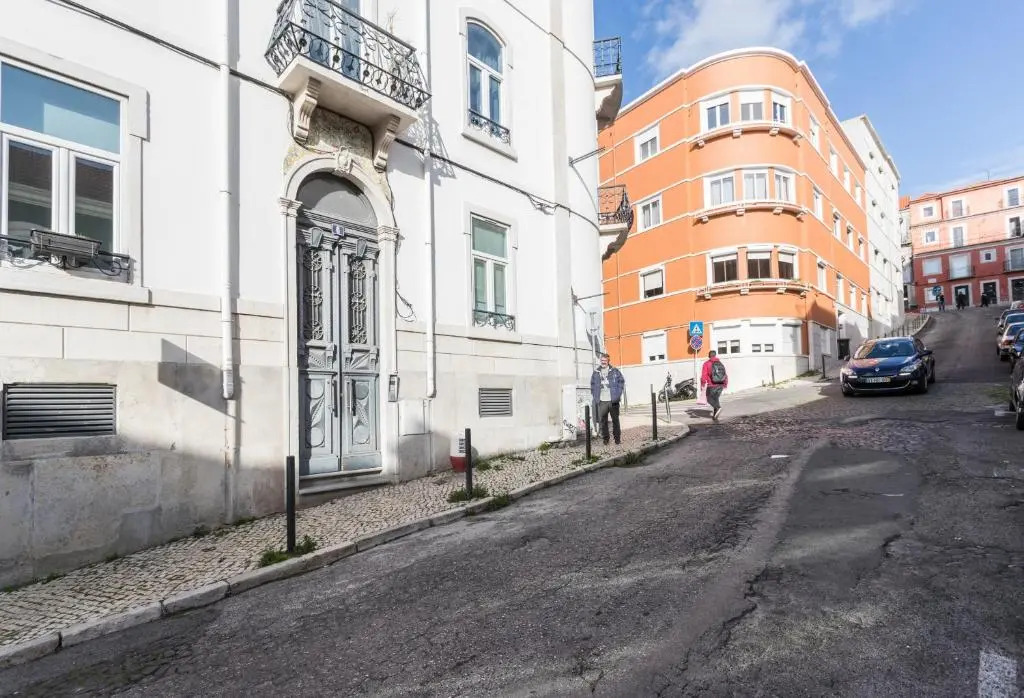 FLH Graça Spacious Flat