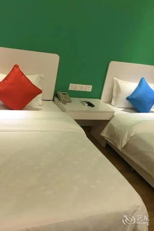 Yilan Hotel Shenzhen Investment Management Co., Ltd