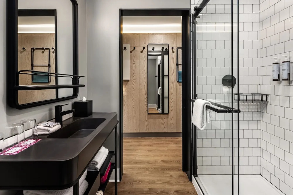 Moxy Madison Downtown
