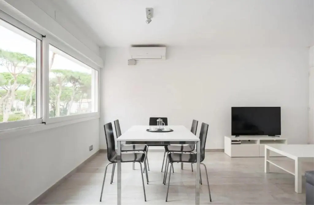 White Sea by Seasidehomes