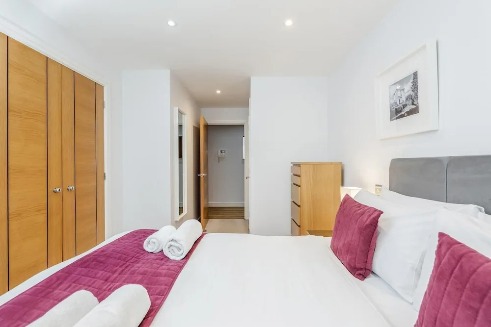 Roomspace Serviced Apartments - Abbots Yard